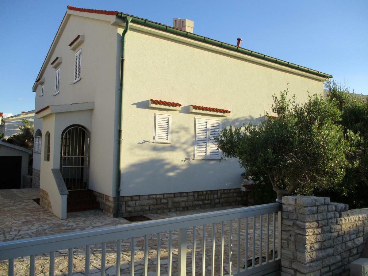 Ferienwohnung-Apartment Bootsliegeplatz Nach Anfrage Povljana Exterior foto